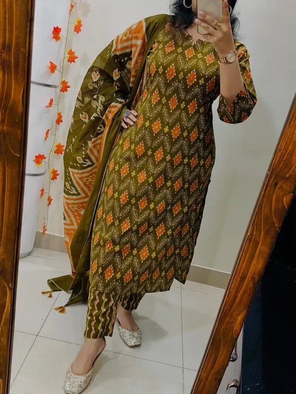 Women_Trendy_Rich_Cotton_Floral_Printed_Green_Kurta_And_Pant_With_Dupatta
