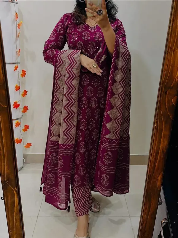 Women_Jaipuri_Trendy_Flower_Printed_And_Sequince_Worked_Cotton_Purple_Kurta_More