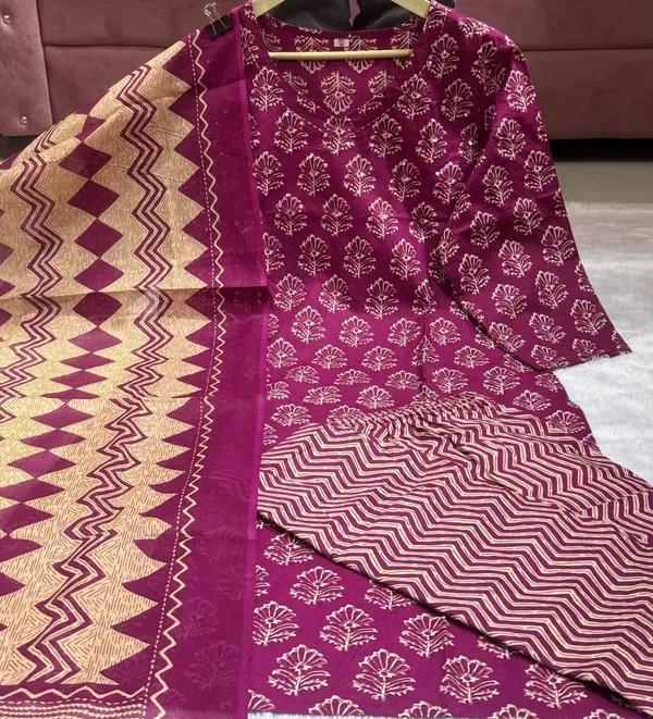 Women_Jaipuri_Trendy_Flower_Printed_And_Sequince_Worked_Cotton_Purple_Kurta_More