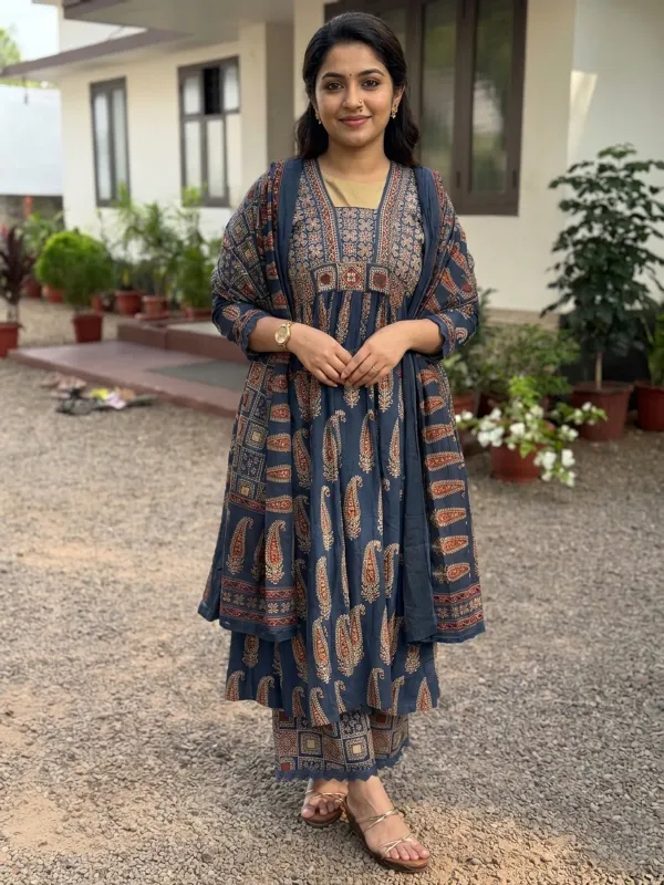 Women_Cotton_Anarkali_Beautiful_Handwork_And_Mirror_Work_With_Ajrakh_Printe