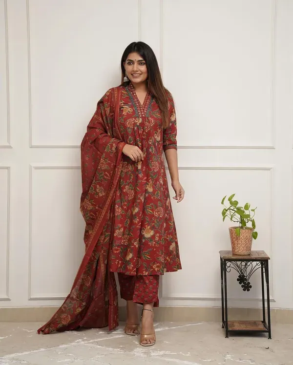 Red_Women_Beautiful_Cotton_Flower_Printed_Neckline_Worked_Kurta_And_Palazzo_More