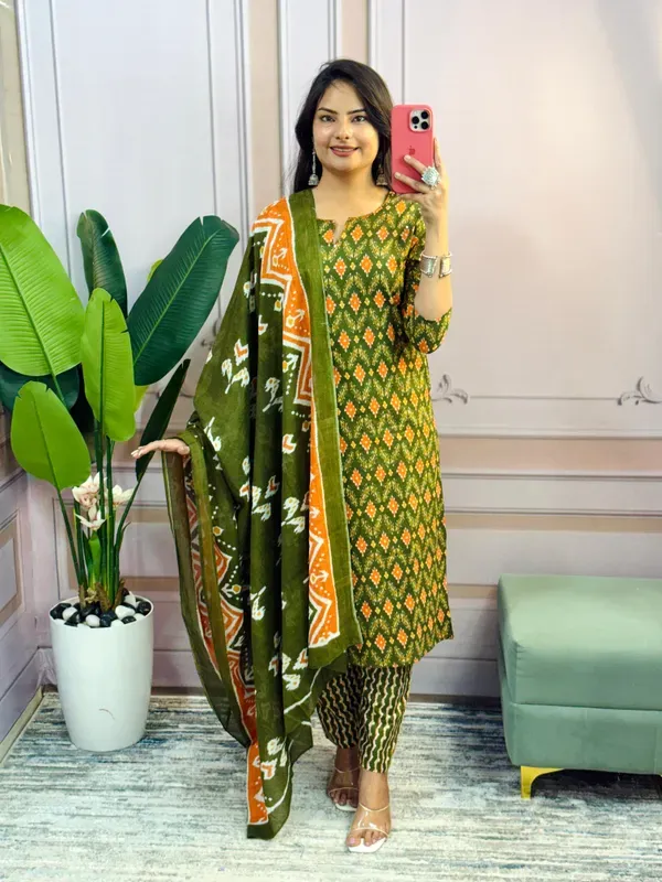 Women_Trendy_Rich_Cotton_Floral_Printed_Green_Kurta_And_Pant_With_Dupatta