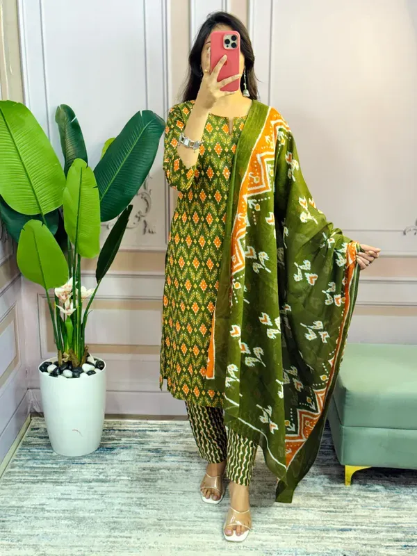 Women_Trendy_Rich_Cotton_Floral_Printed_Green_Kurta_And_Pant_With_Dupatta