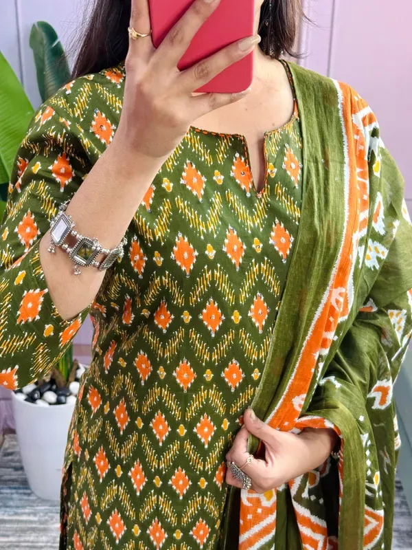 Women_Trendy_Rich_Cotton_Floral_Printed_Green_Kurta_And_Pant_With_Dupatta