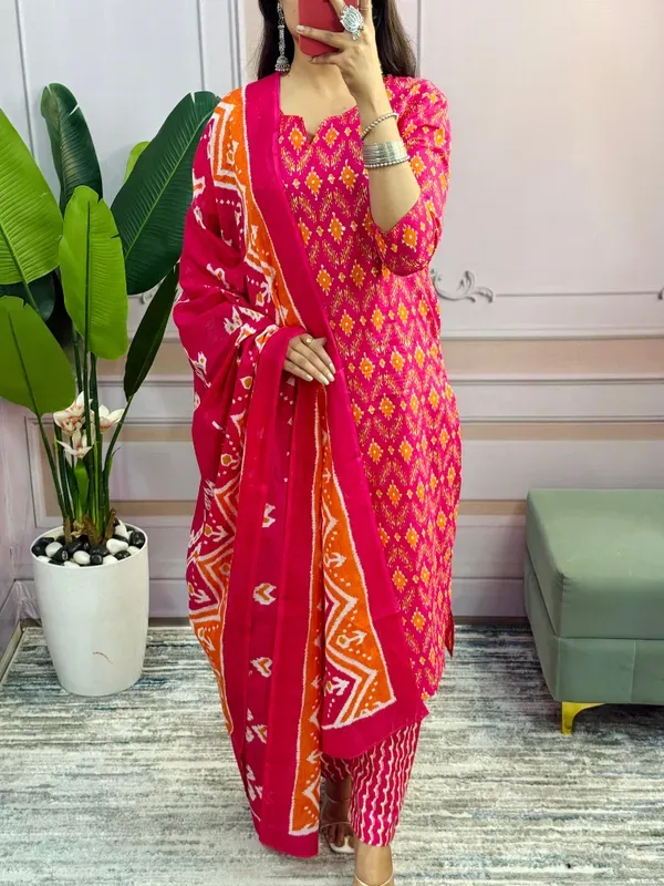 Women_Trendy_Rich_Cotton_Floral_Printed_Pink_Kurta_And_Pant_With_Dupatta
