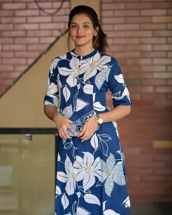 Women_Blue_Floral_Fine_Printed_Cotton_Co_Ord_Set_Aline_Pattern_Paried_With_More