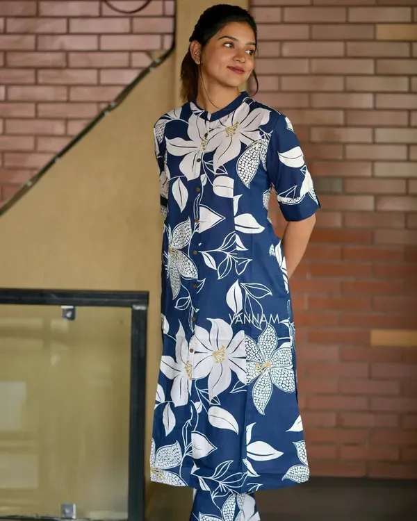 Women_Blue_Floral_Fine_Printed_Cotton_Co_Ord_Set_Aline_Pattern_Paried_With_More