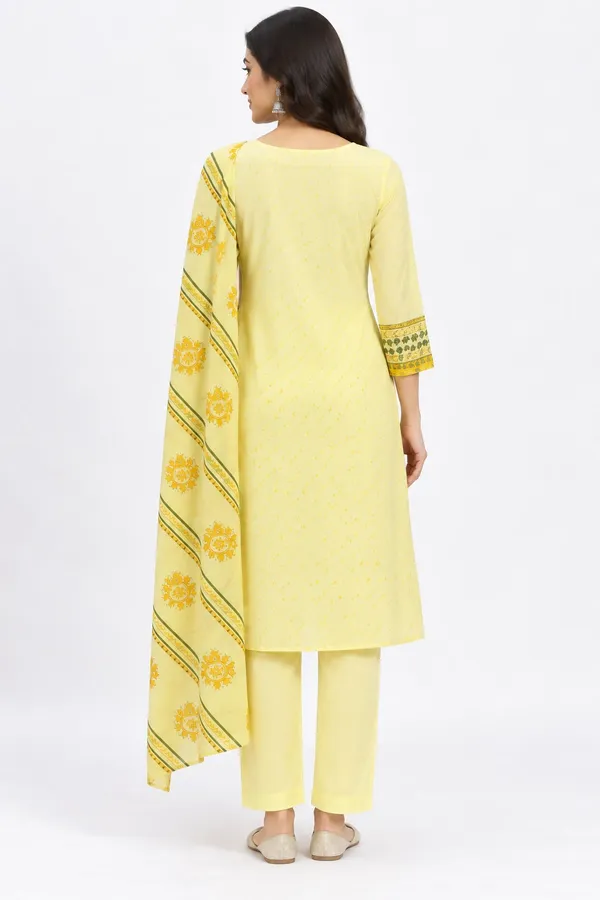 Light_Yellow_Cotton_Floral_Border_Embroidered_Suit_Set_For_Women