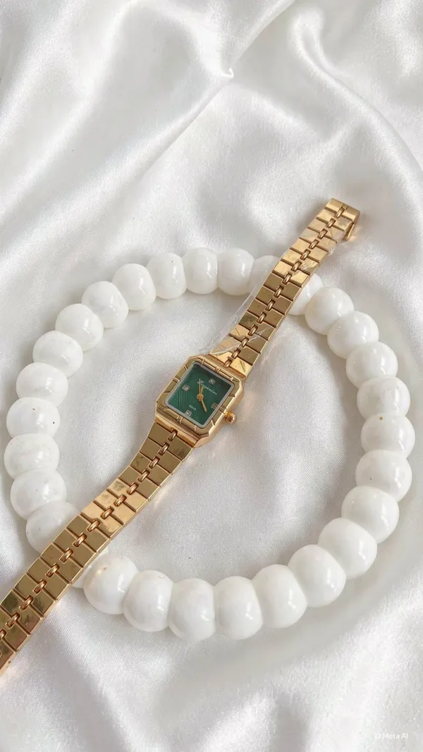 Green_Dial_Vintage_Watch