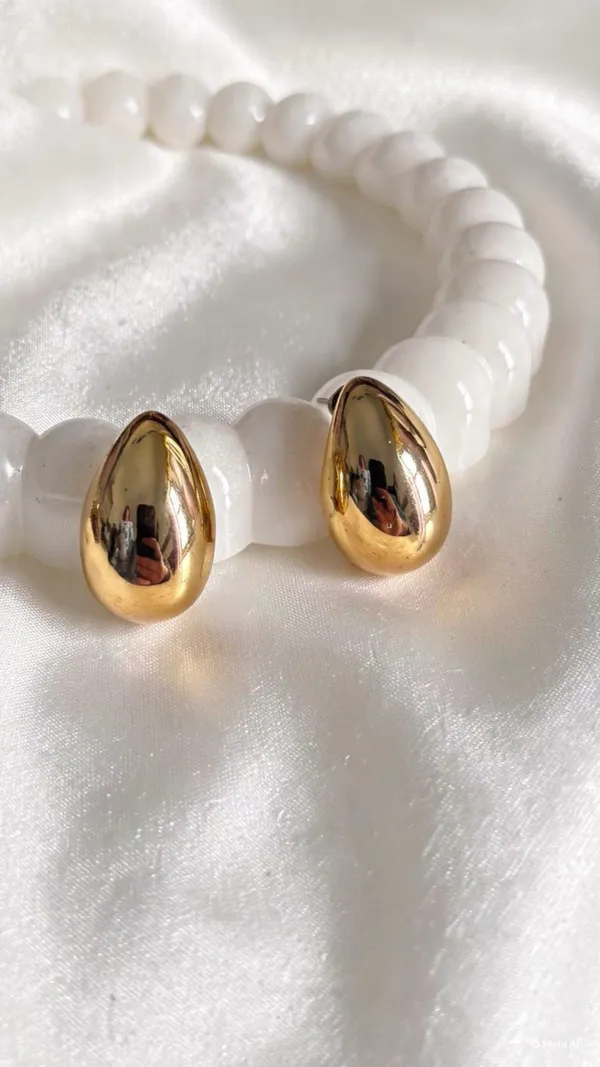 Elegant_Hoops_Small_Hoops_Korean_Hoops_Round_Lux_Earrings_Round_Lux_Earrings_Teddy_Earrings_Geometric_Lux_Earrings_Water_Drop_Earrings_Set_Of_7_Combo
