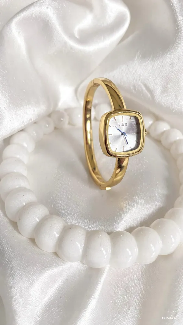 Kada_Vintage_Watch_Square_Dial_Clear