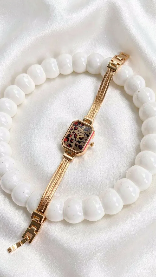 Leopard_Texture_Dial_Watch_Gold