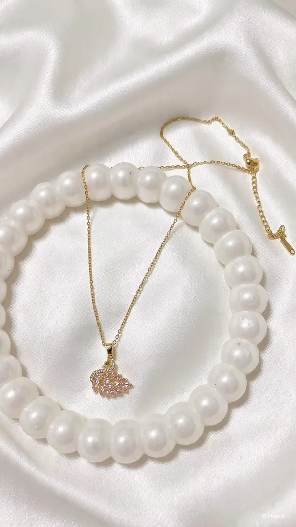 Swan_Pendent_Pink