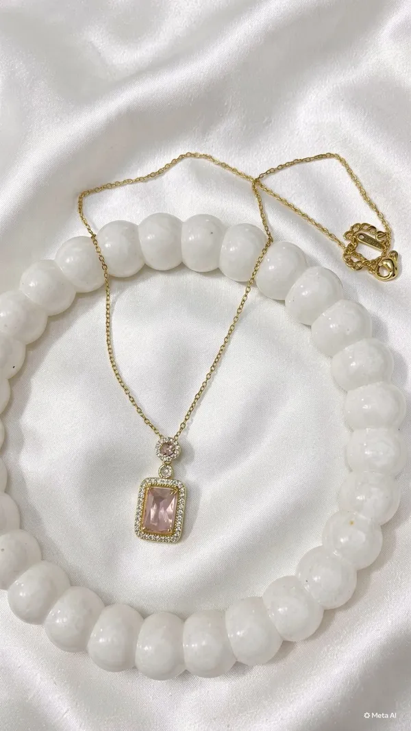 Emerald_Stone_Pendent_Pink