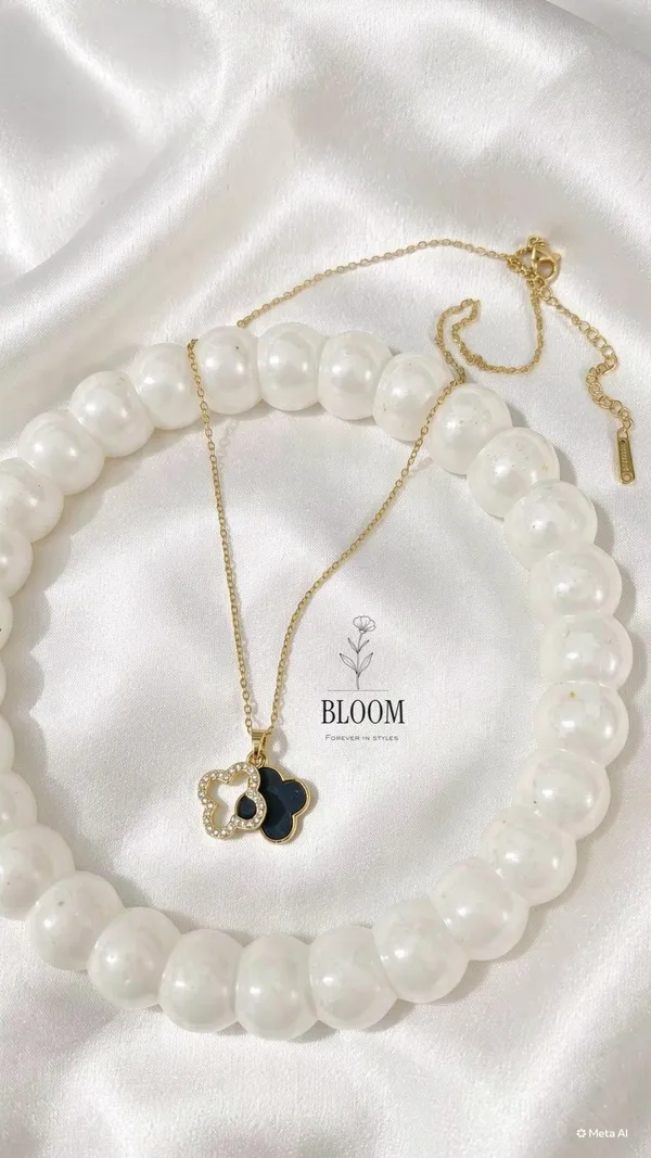 Clove_Pendent_Black