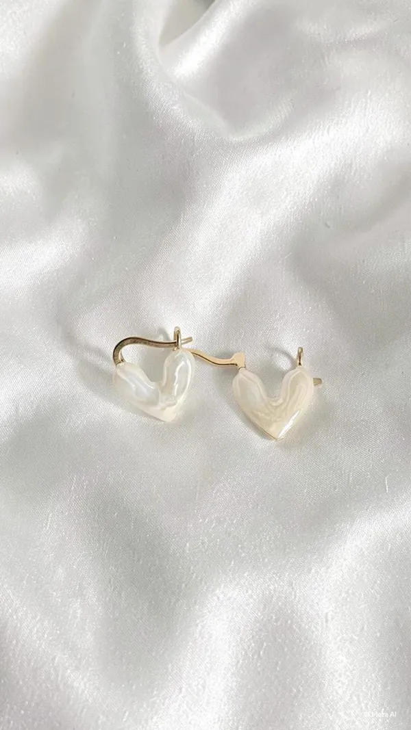 Heart_Studs_White_Korean_Studs_Heart_Shape_Earrings_Purple_Combo