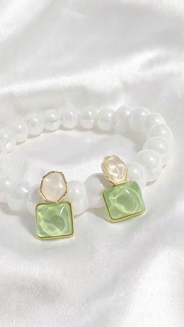 Natural_Stone_Cutting_Earrings_Green