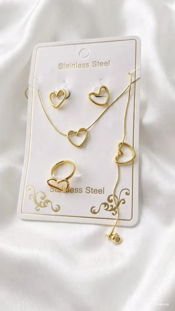Heart_Pendent_Combo_Including_Pendent_Ring_Earrings_And_Bracelet