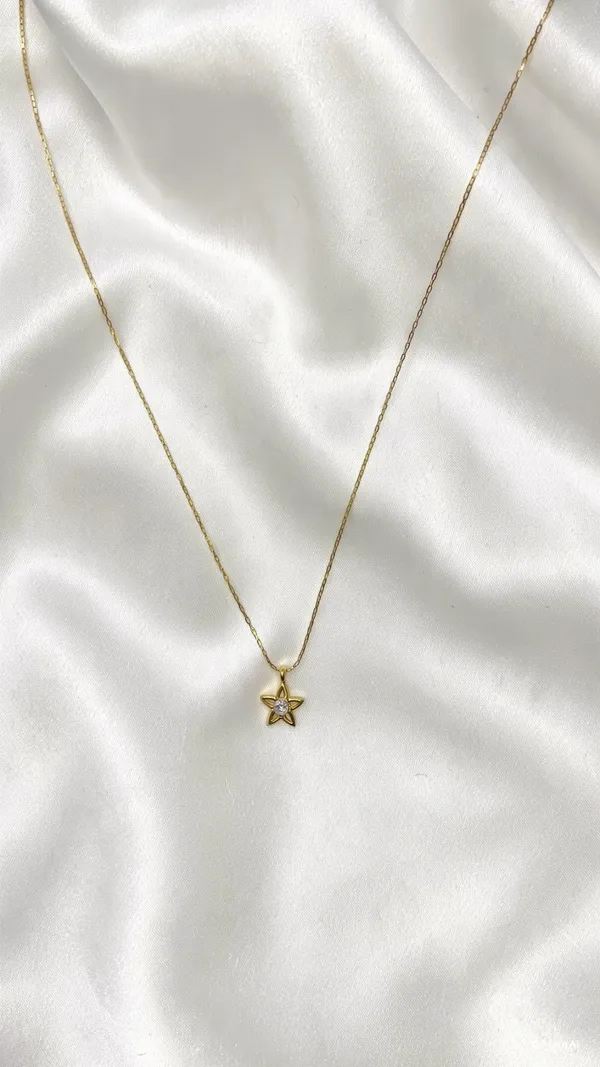 Minimal_Look_Pendent_Star