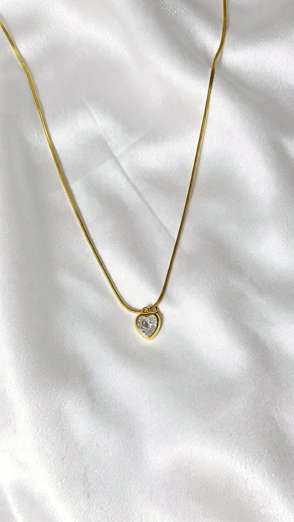 Statement_Pendent_Heart