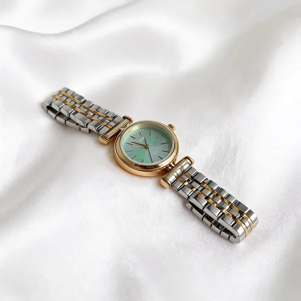 Dual_Tone_Watch_Green