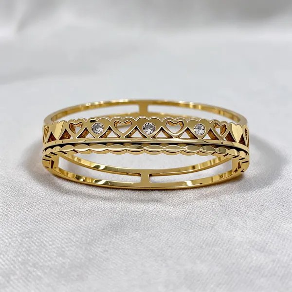Heart_Design_Anti_Tarnish_Bracelet