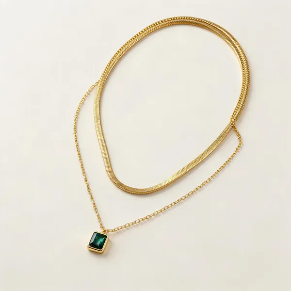Double_Chain_Pendant_Green_Stone