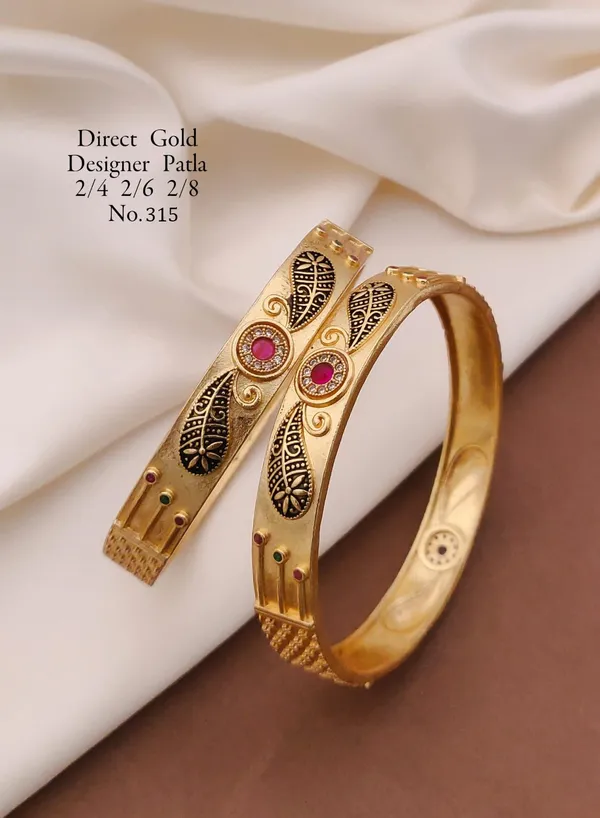 Gold_Designer_Patla_Bangle_Pair_for_Women