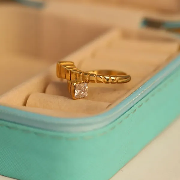 Gold_Tone_Crystal_Ring_for_Women