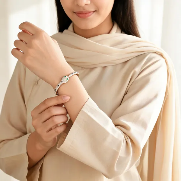 Gold-Tone_Snake_Design_Bangle_Bracelet_for_Women