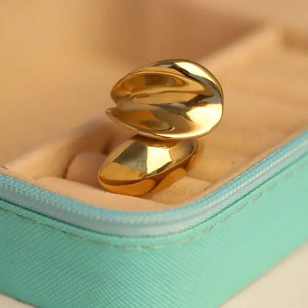Gold_Tone_Sculptural_Statement_Ring_for_Women