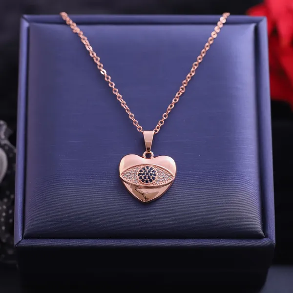Rose_Gold_Heart_Pendant_Necklace_for_Women