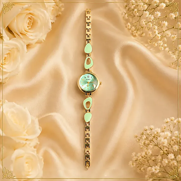 Gold_Tone_Analog_Bracelet_Watch_for_Women