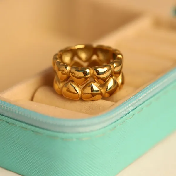 Gold_Tone_Heart_Design_Ring_for_Women