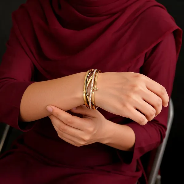Gold_Tone_Crystal_Strip_Bangle_for_Women