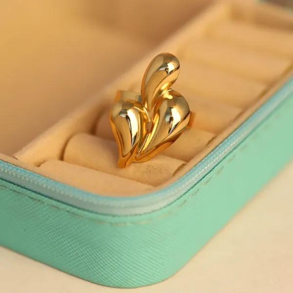 Gold_Tone_Floral_Statement_Ring_for_Women