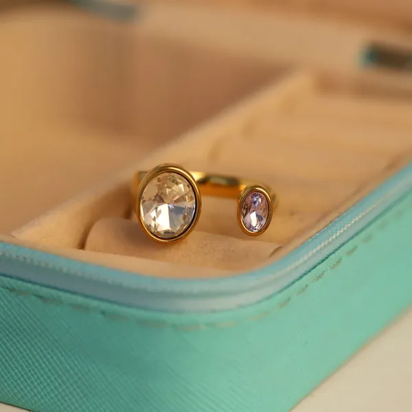 Gold_Tone_Oval_Stone_Double_Ring_for_Women