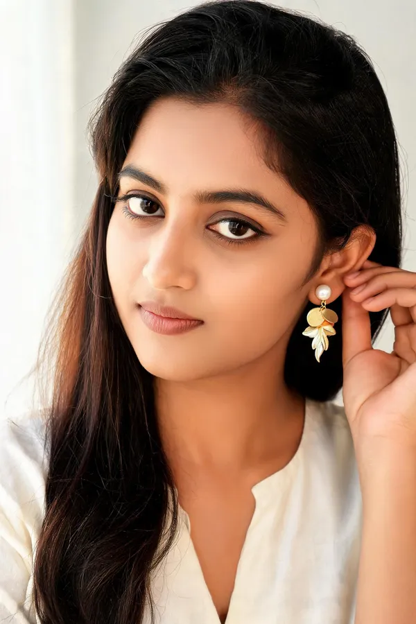 Gold-Tone_Leaf_Pearl_Drop_Earrings_for_Women