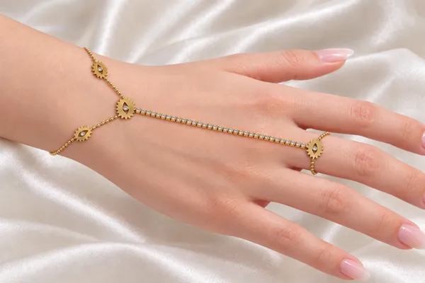 Gold_Tone_Rhinestone_Hand_Chain_Jewellery_For_Women