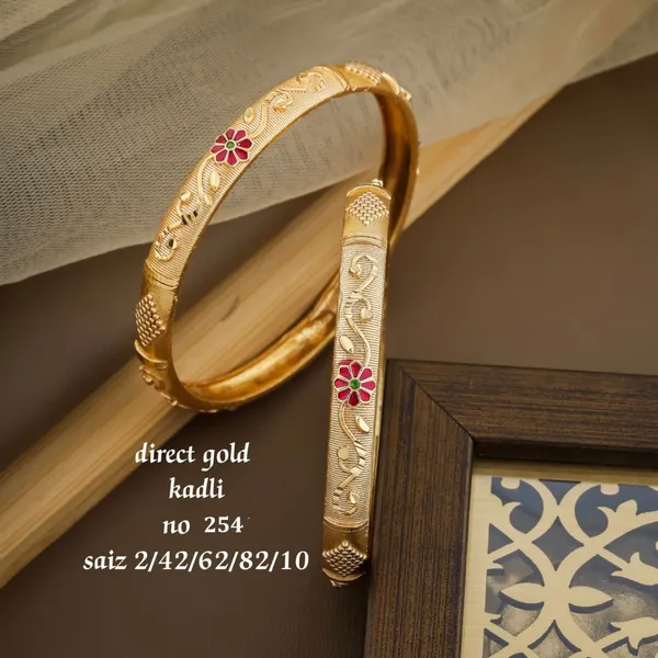 Gold_Tone_Floral_Engraved_Kada_Bangles_for_Women