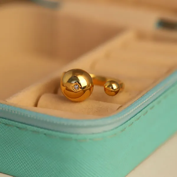 Casual_Wear_Ring_For_Office_Going_Women
