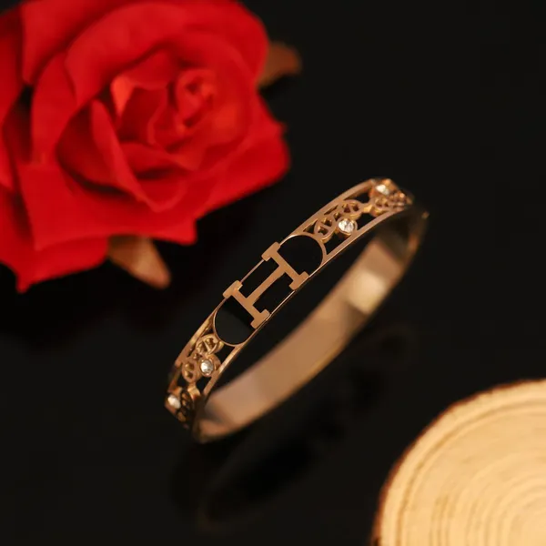 Gold-Tone_Designer_Bangle_for_Women