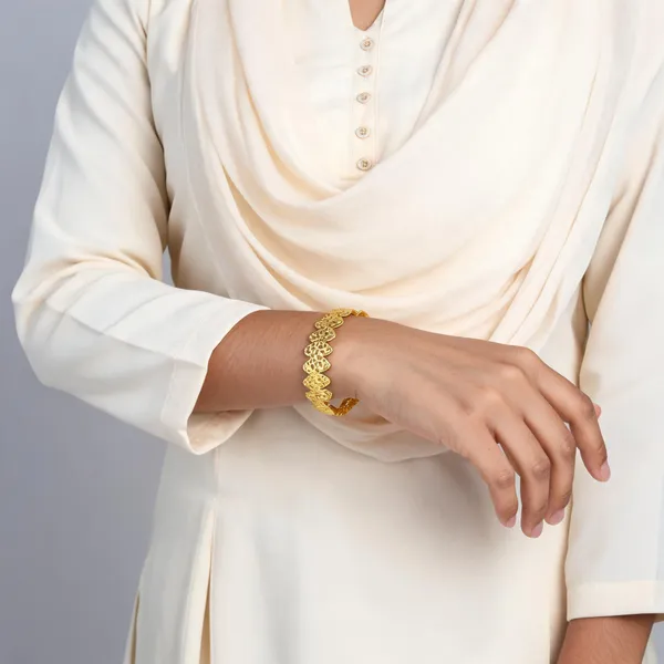 Gold-Tone_Textured_Bangle_for_Women