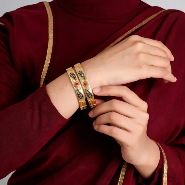 Gold_Designer_Patla_Bangle_Pair_for_Women_Set_Of_2