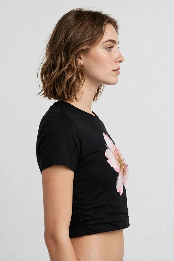 Pineberry_Pink_Flower_Crop_Top