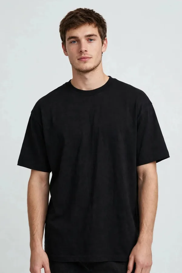 Pineberry_Hiking_Mode_On_Oversized_Tee