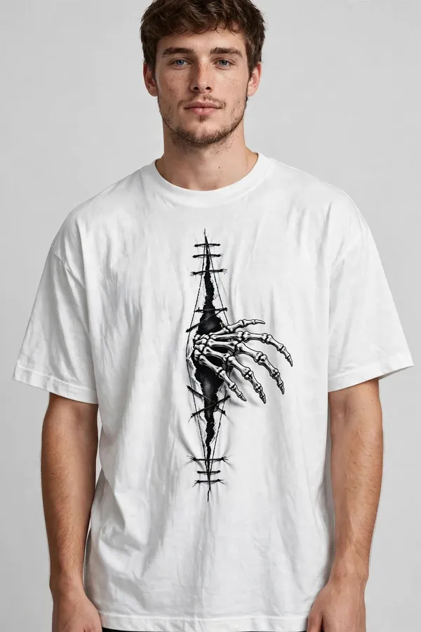 Pineberry_Scary_Skull_Oversized_Tee