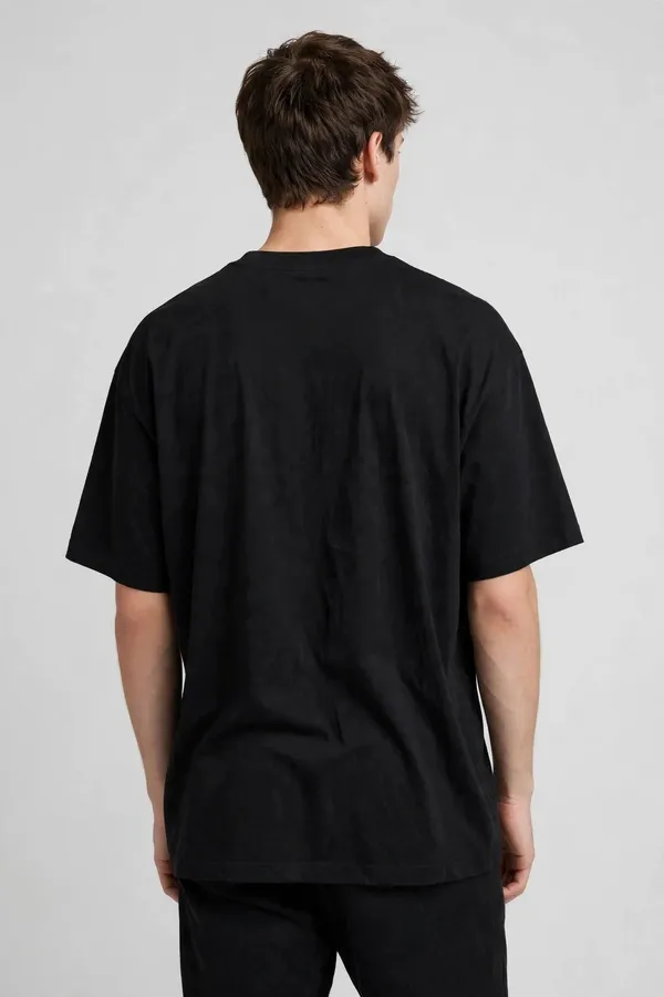 Pineberry_Body_To_Body_Oversized_Tee