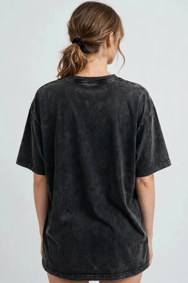 Pineberry_Tulips_Oversized_Tee