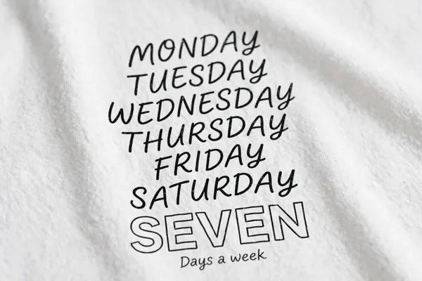 Pineberry_Seven_Days_Oversized_Tee
